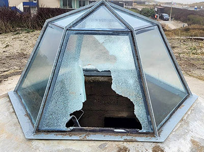 Vandalisme op complex kijkduin